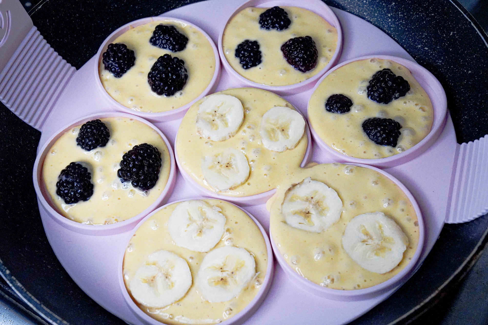 clatite cu fructe clatite cu banane pancakes berry pancakes banana